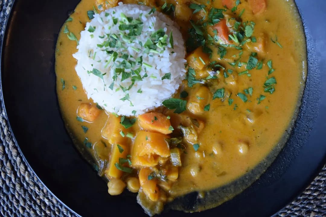 Vegan Sweet Potato Chickpea Curry