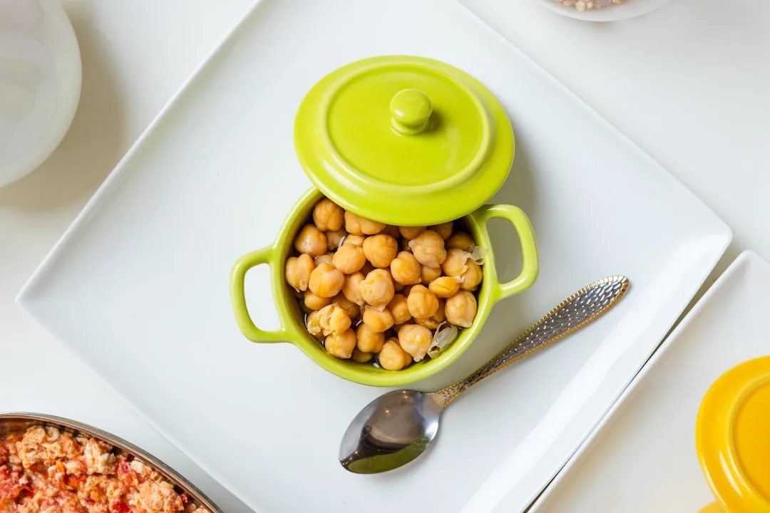 Rice Cooker Quinoa, Chickpeas, and Greens