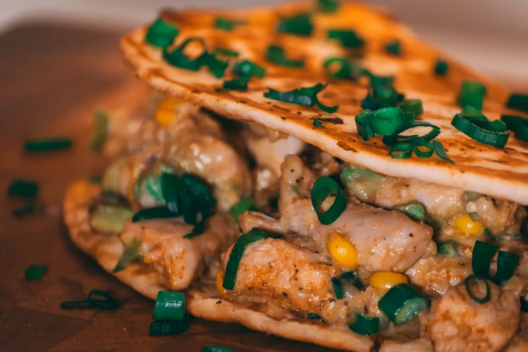 Kick'n Chicken Pitas