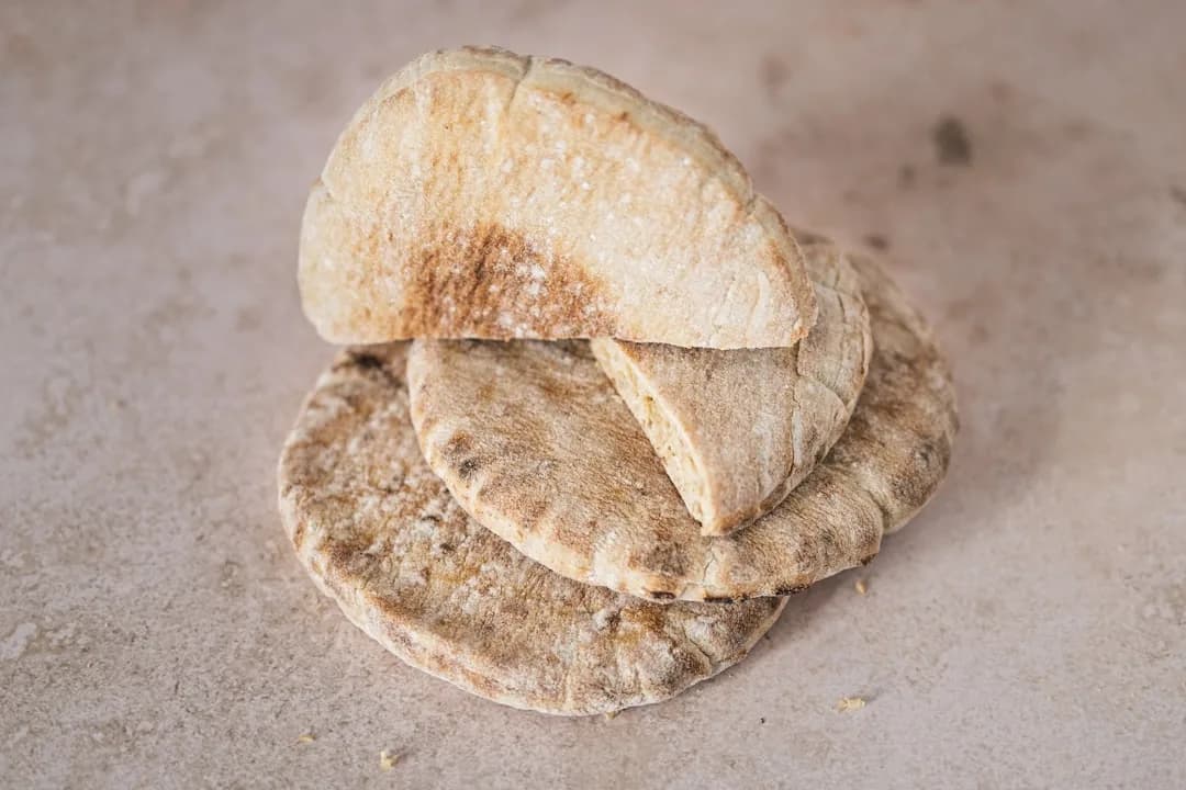 Peachy Peanut Butter Pita Pockets